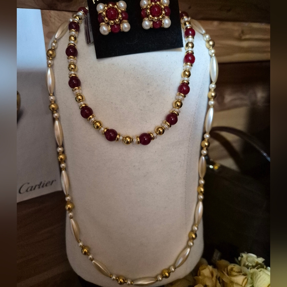STUNNING!! Marvella Red Bead Necklace with Gold Accents and Pearl-Look Spacers